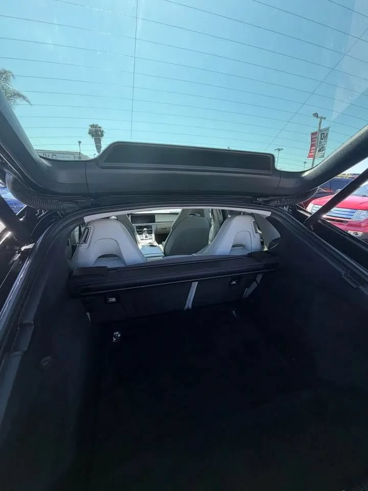Used 2017 Porsche Panamera 4 AWD/4WD image 8