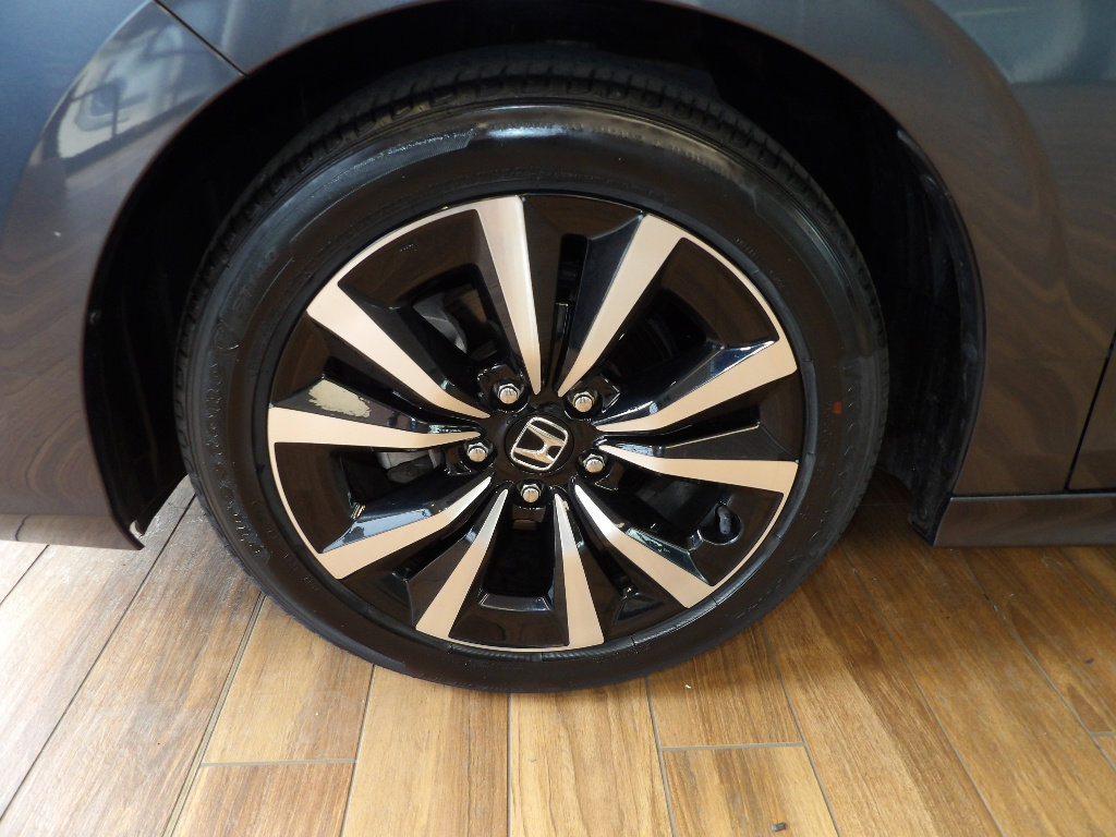 Used 2022 Honda Civic EX image 10