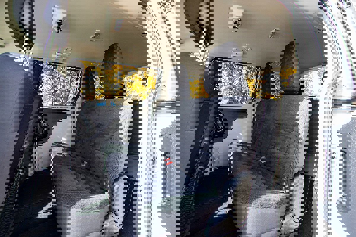 Used 2019 Dodge Grand Caravan SE w/ UConnect Hands-Free Group image 25