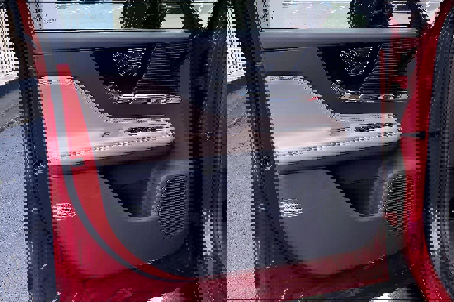 Used 2022 Lincoln Corsair FWD w/ Equipment Group 101A image 23