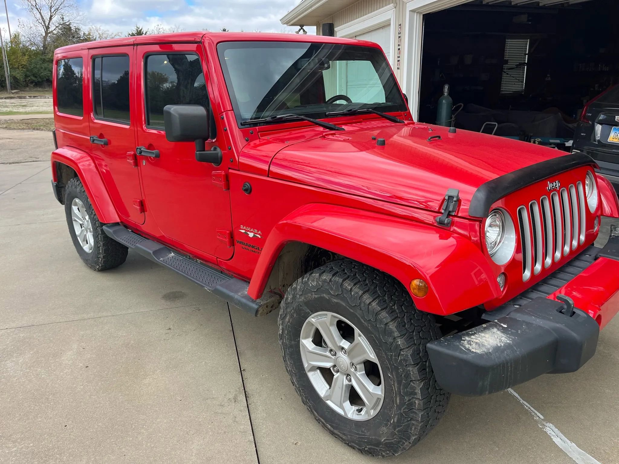 Used 2017 Jeep Wrangler Unlimited Sahara w/ Max Tow Package