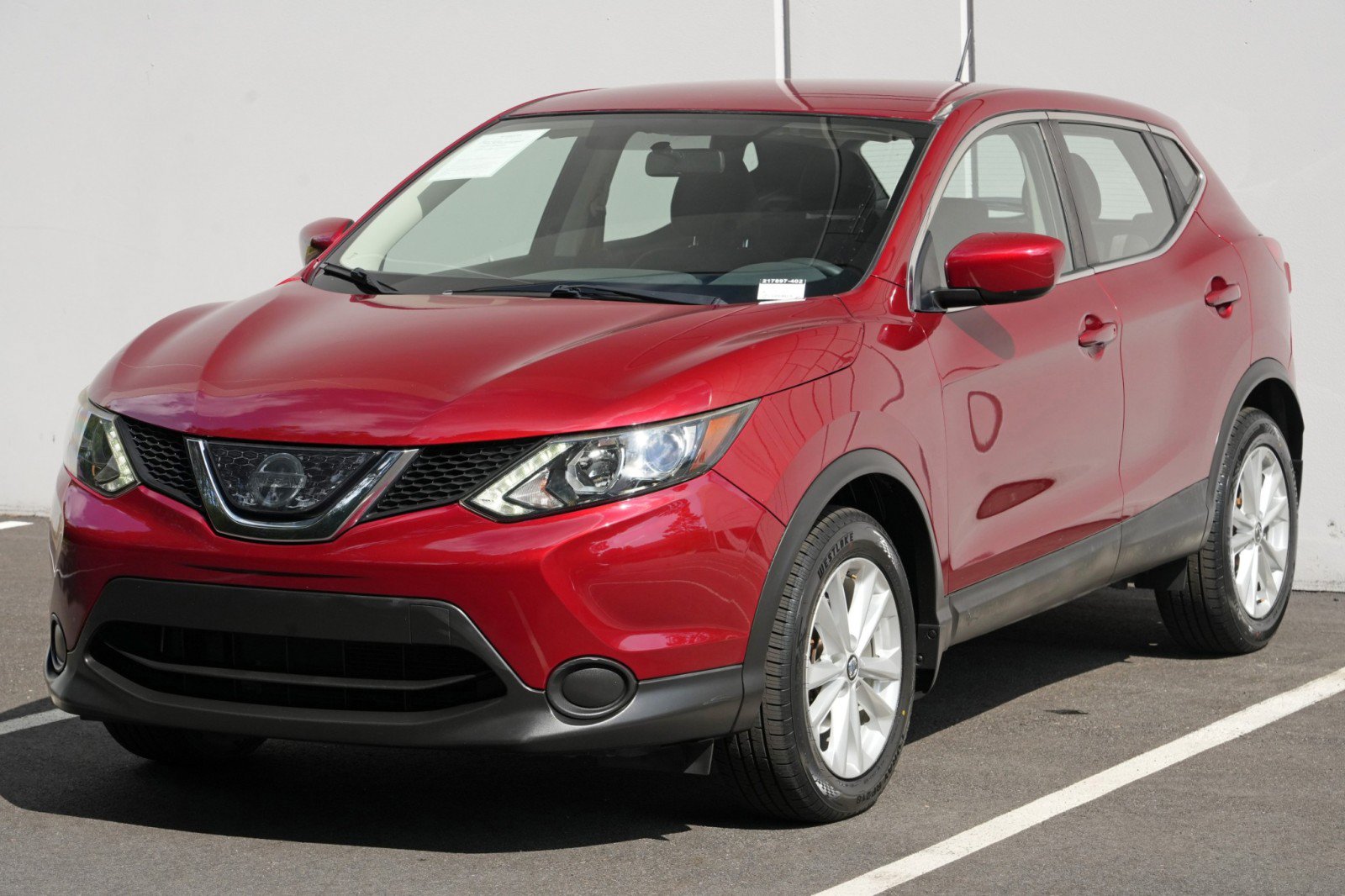 Used 2019 Nissan Rogue Sport S w/ Appearance Package FWD image 41