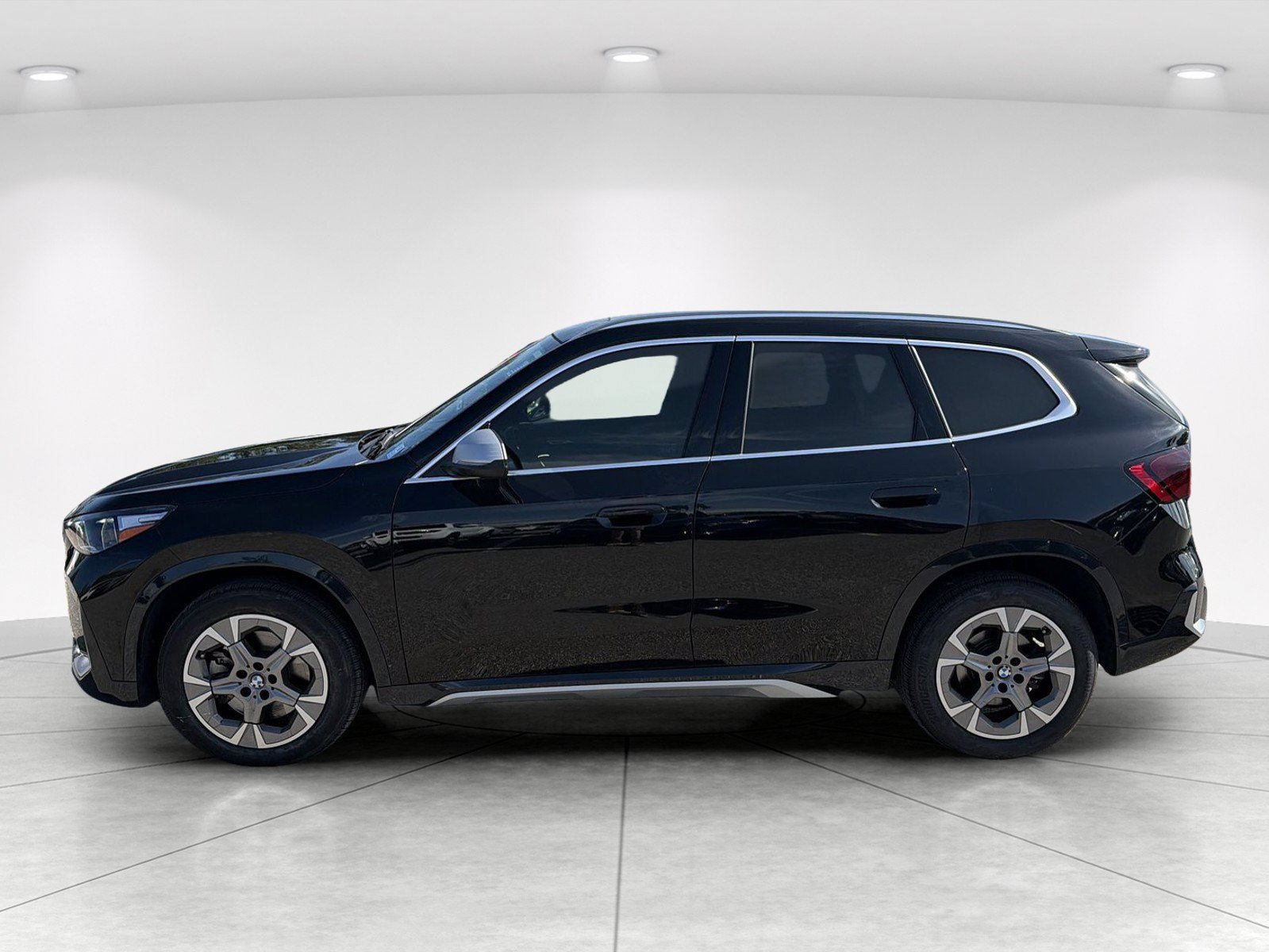Used 2023 BMW X1 xDrive28i w/ Convenience Package AWD/4WD image 8