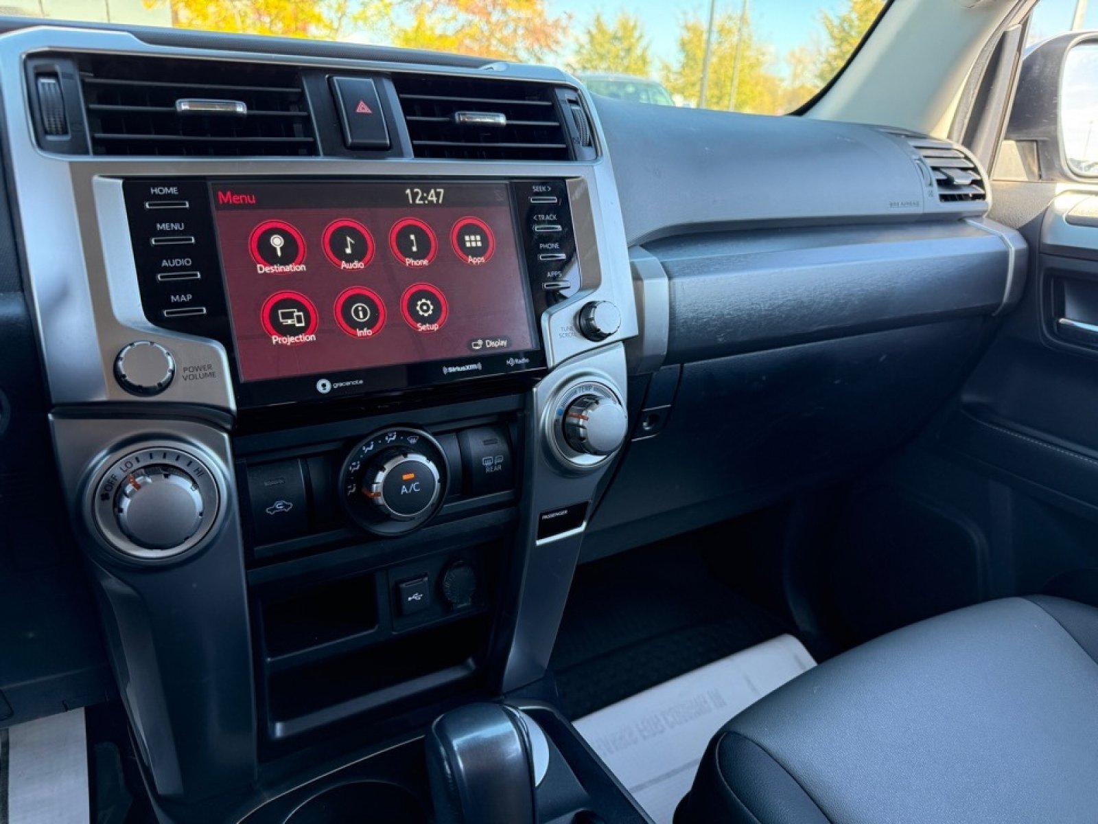 Used 2022 Toyota 4Runner SR5 Premium image 30