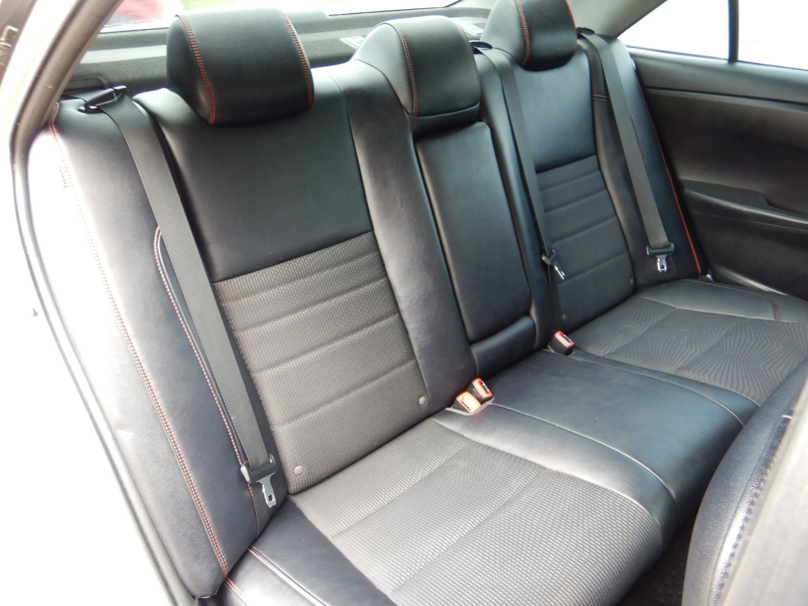Used 2017 Toyota Camry SE FWD image 23