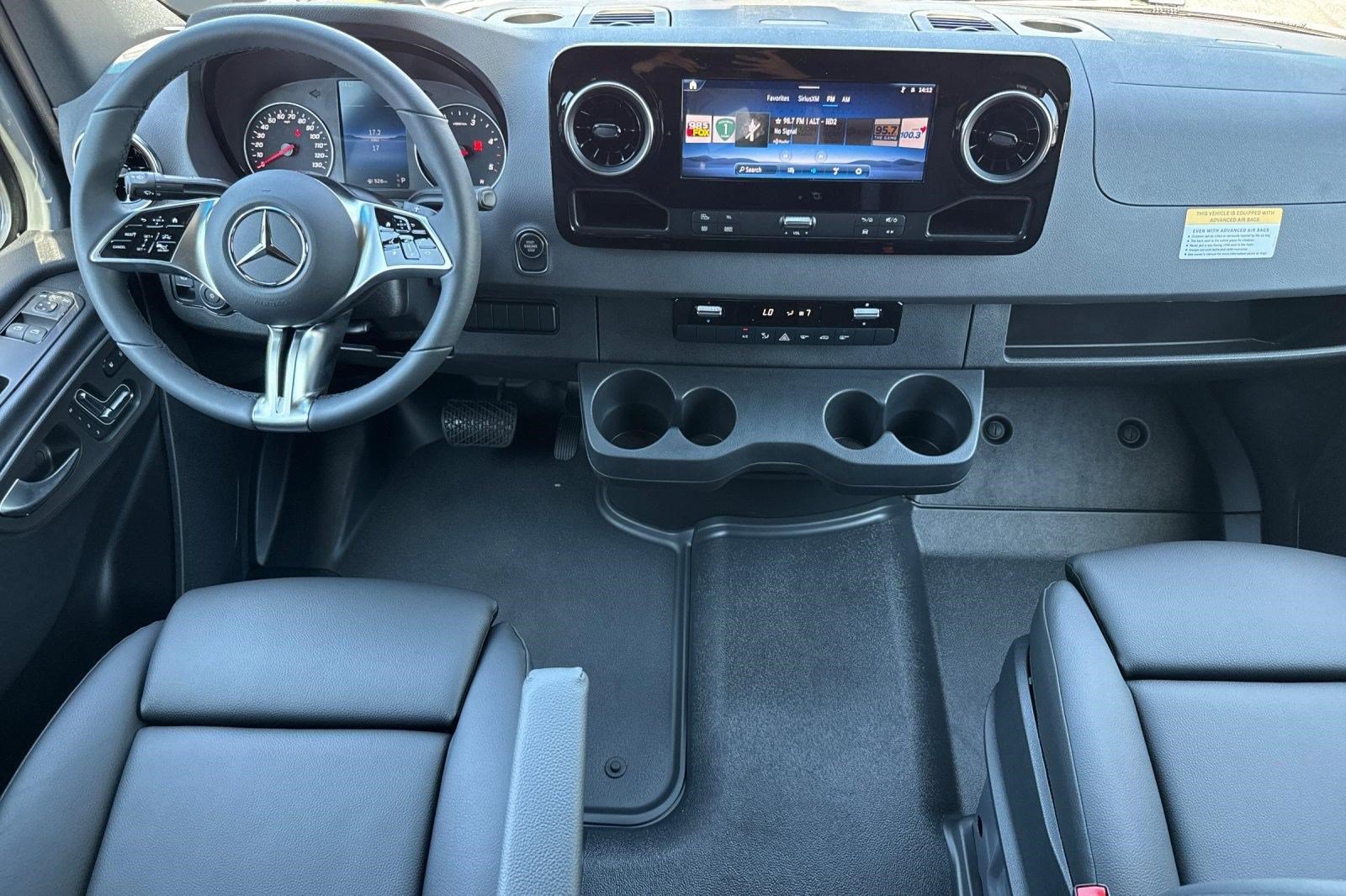 New 2025 Mercedes-Benz Sprinter 2500 image 23