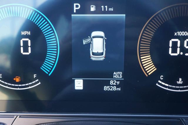 Used 2025 Hyundai Kona SEL image 22