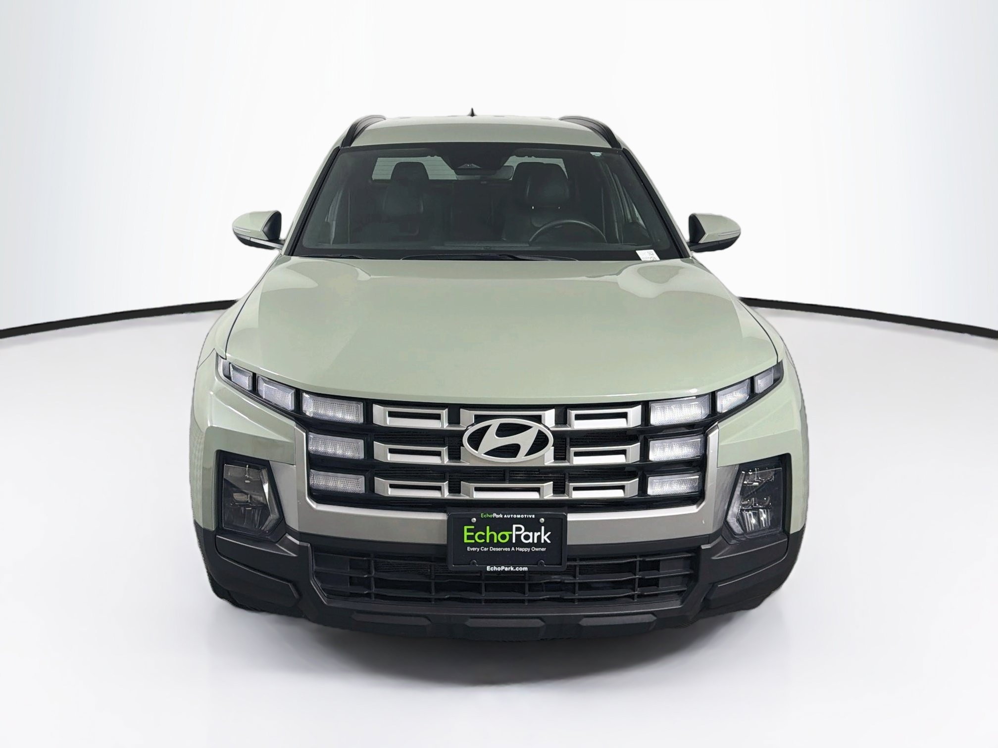 Used 2025 Hyundai Santa Cruz SEL FWD image 2