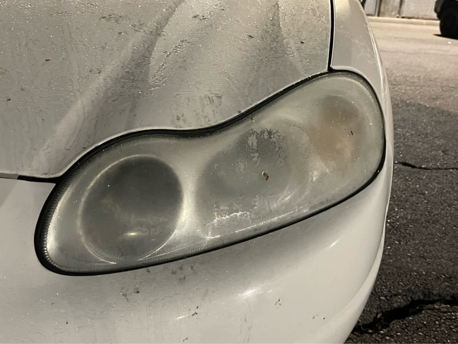 Used 2004 Chrysler Concorde LXi image 7