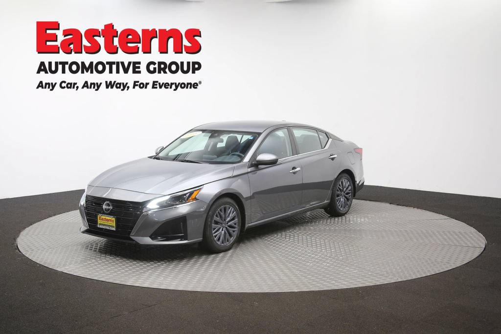 Used 2023 Nissan Altima 2.5 SV FWD image 55