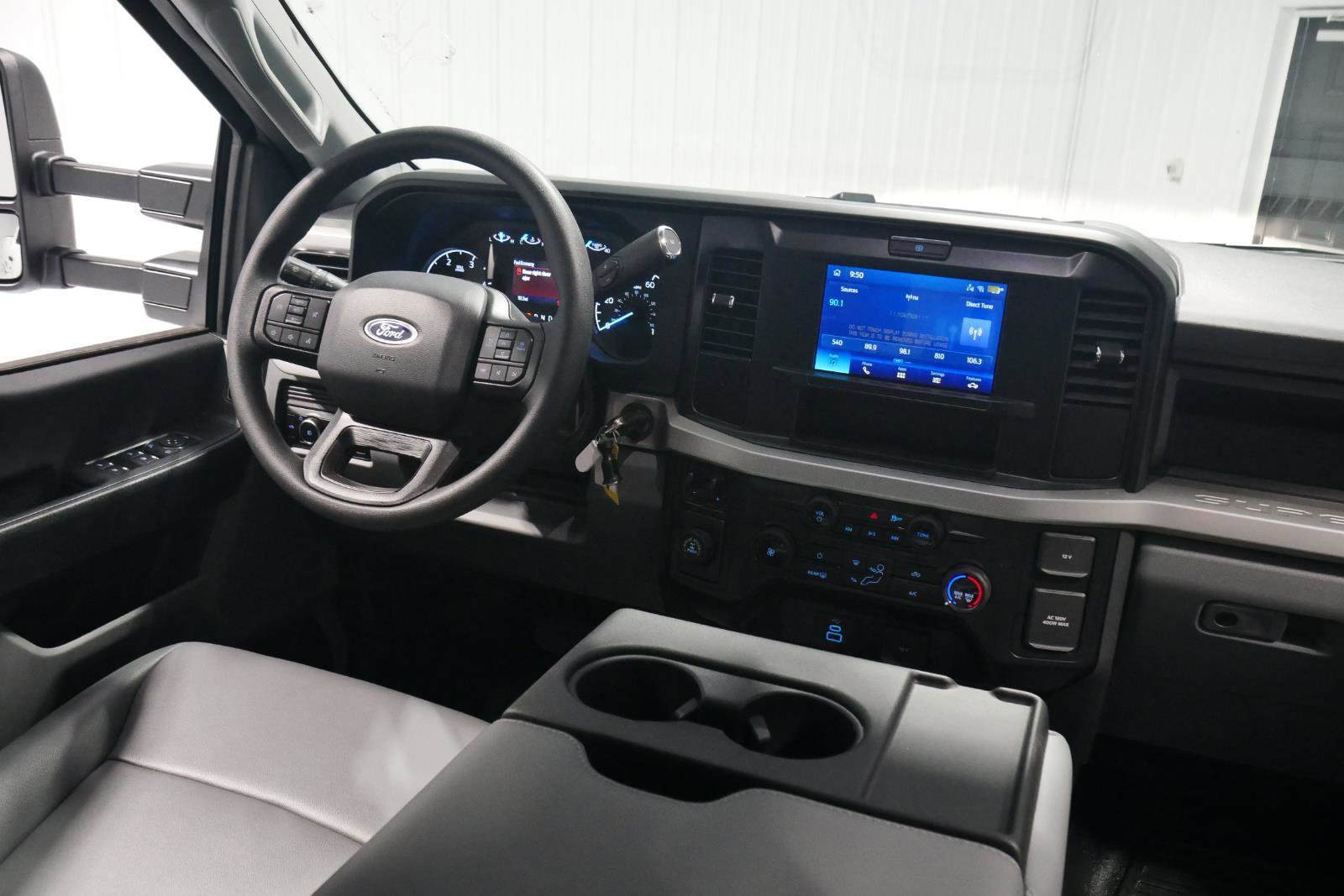 New 2025 Ford F250 XL w/ XL Chrome Package image 28