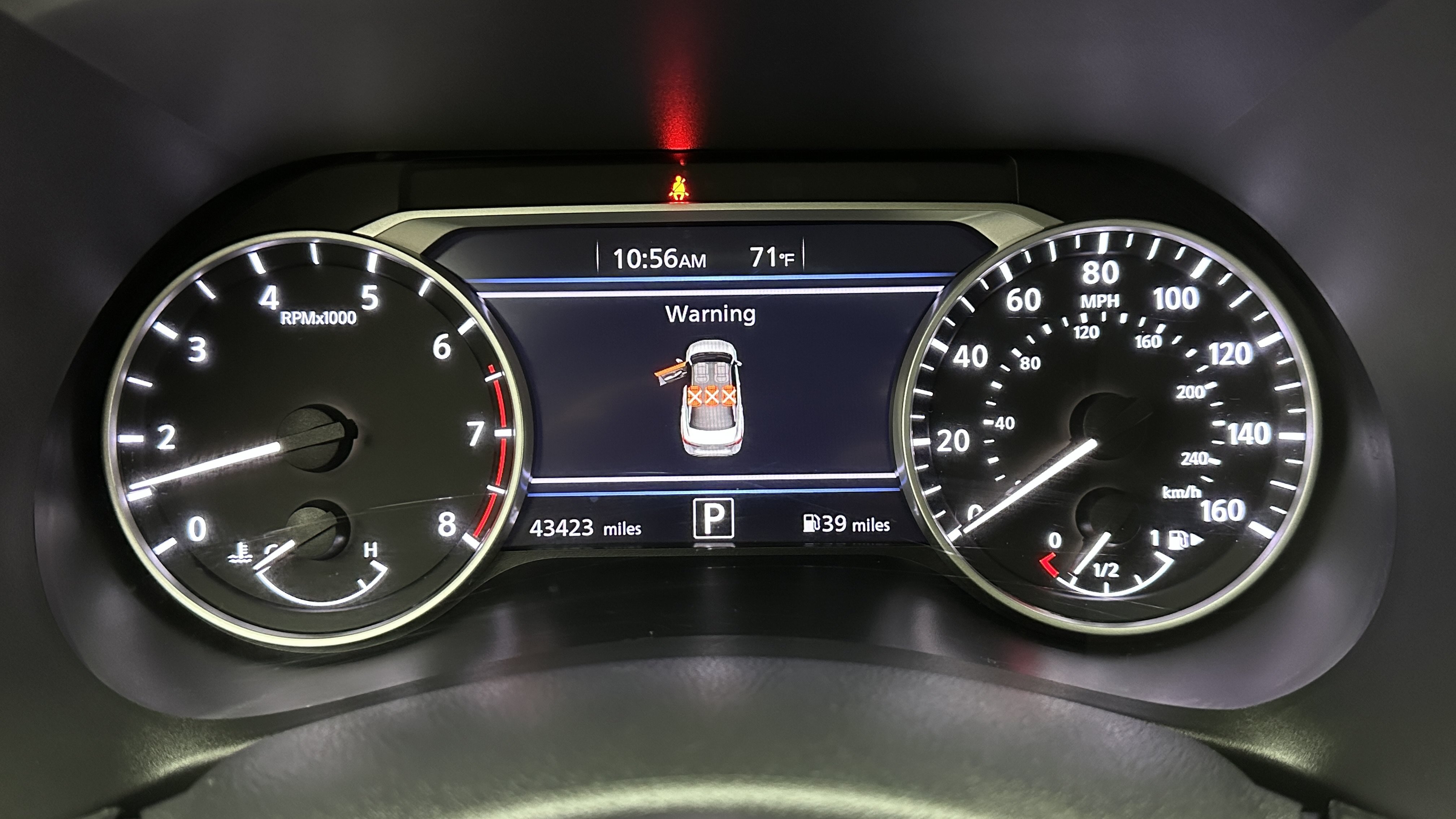 Used 2025 Nissan Sentra SR FWD image 19