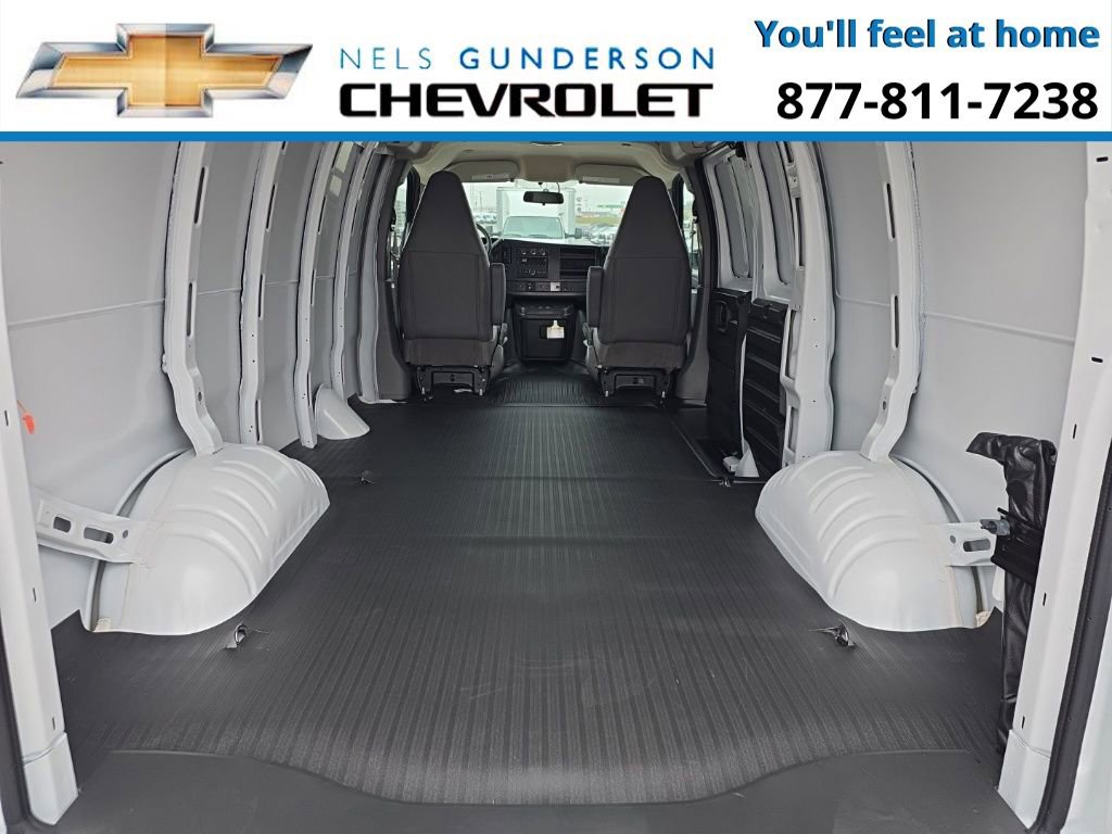 New 2025 Chevrolet Express 3500 w/ Driver Convenience Package RWD image 13