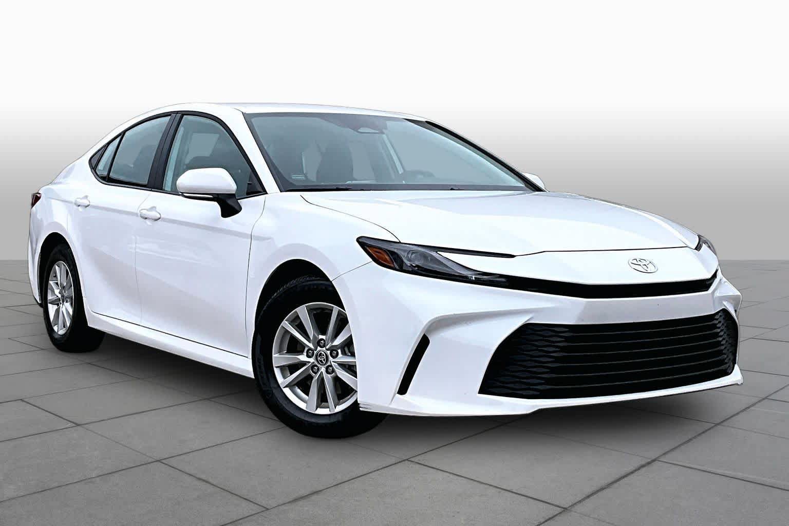 Used 2026 Toyota Camry LE FWD image 3