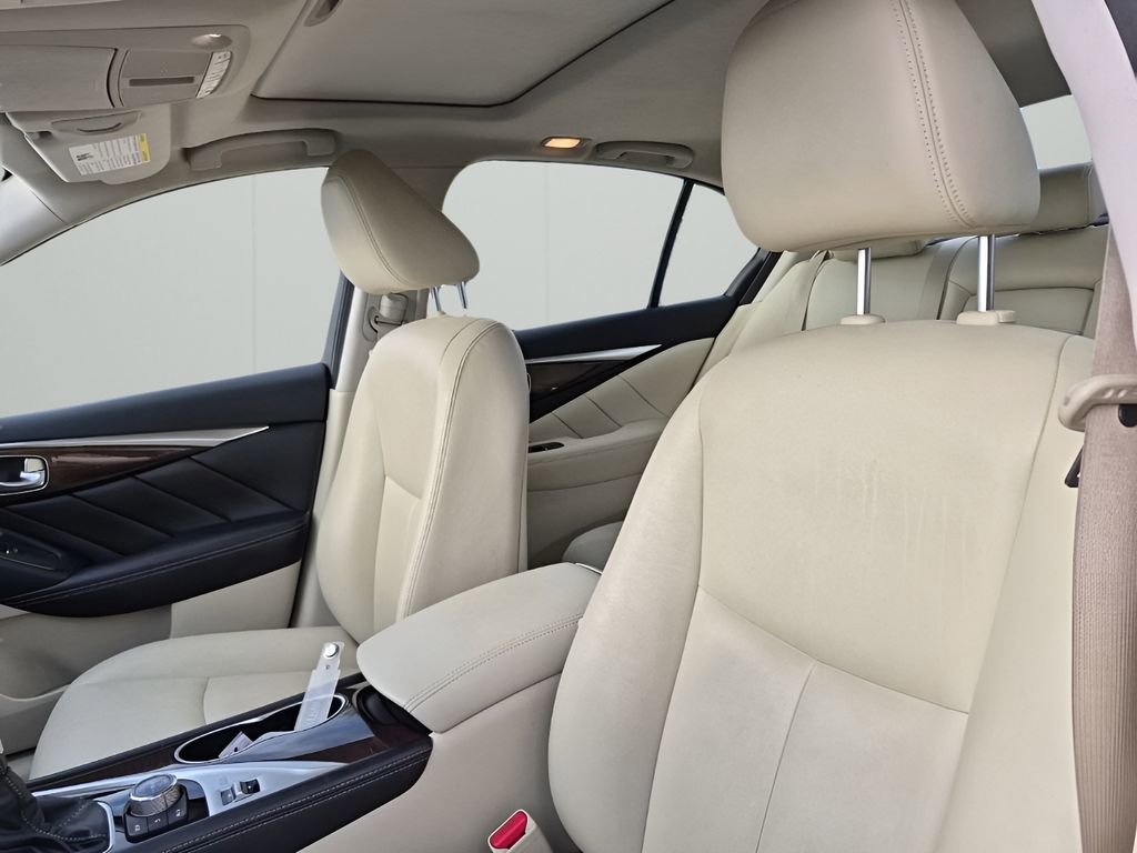 Used 2019 INFINITI Q50 Luxe w/ Cargo Package (L96) image 30