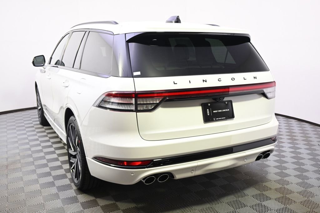 New 2026 Lincoln Aviator Black Label image 4