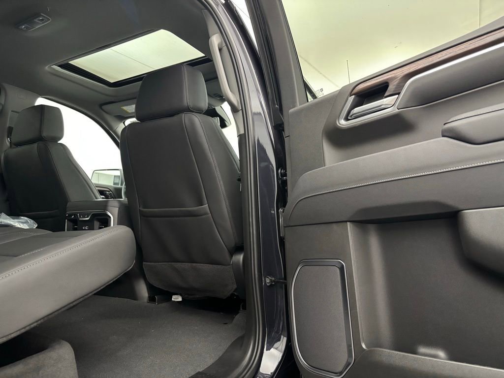 New 2026 GMC Sierra 1500 SLT w/ SLT Premium Package image 37