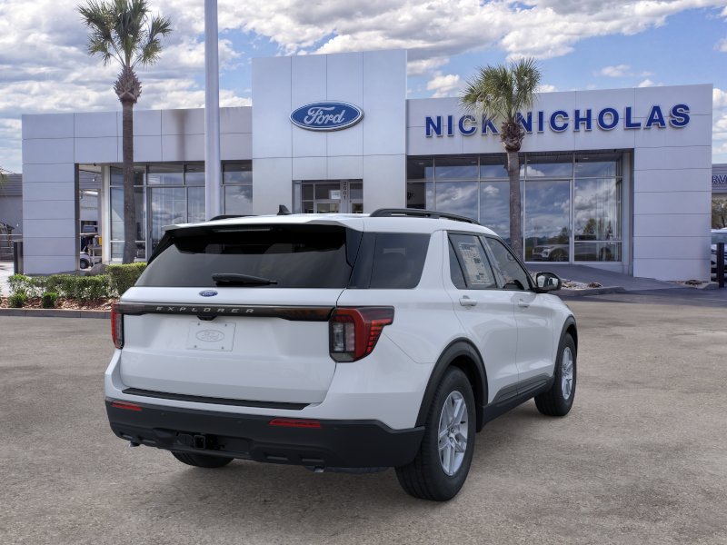 New 2026 Ford Explorer Active RWD image 8