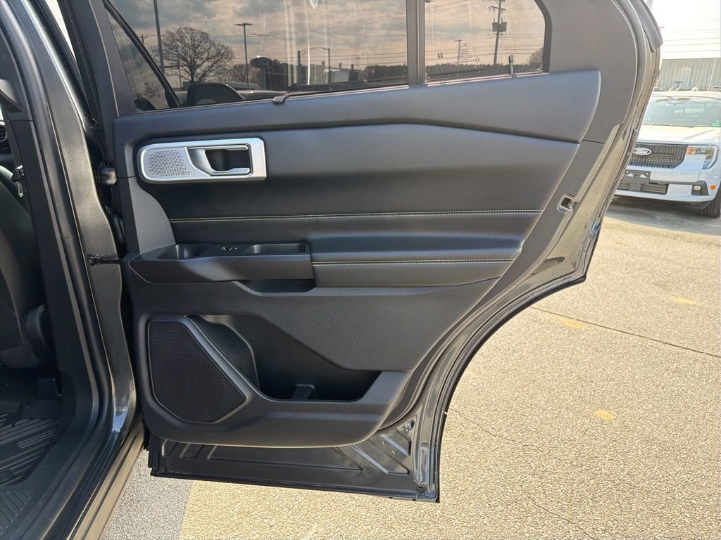 Used 2020 Ford Explorer ST w/ Premium Technology Package image 20