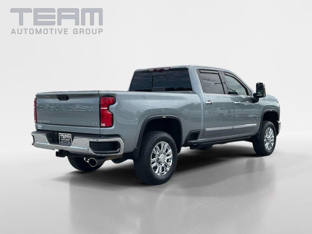 Used 2024 Chevrolet Silverado 2500 LTZ w/ LTZ Premium Package AWD/4WD image 7