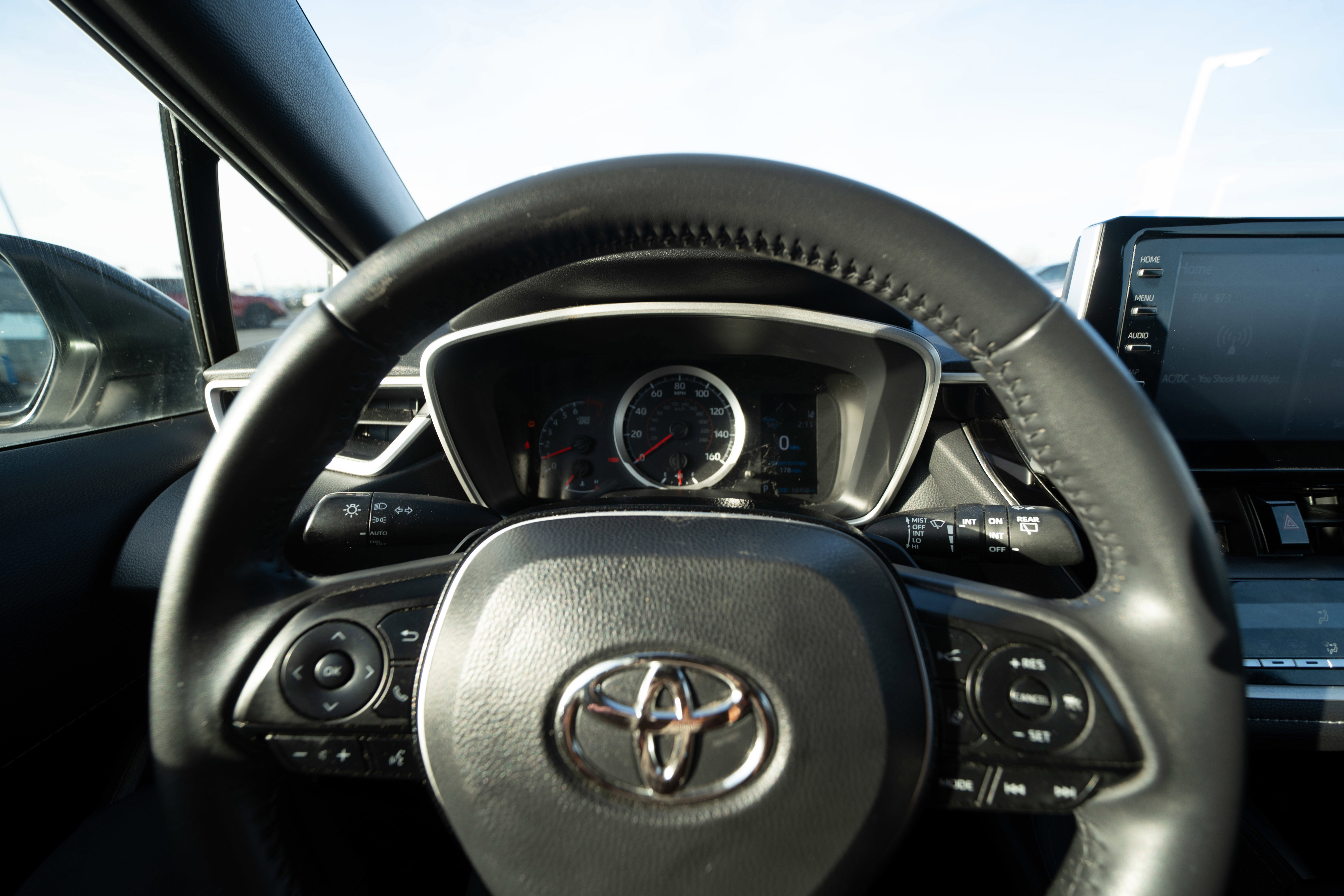 Used 2021 Toyota Corolla SE image 15