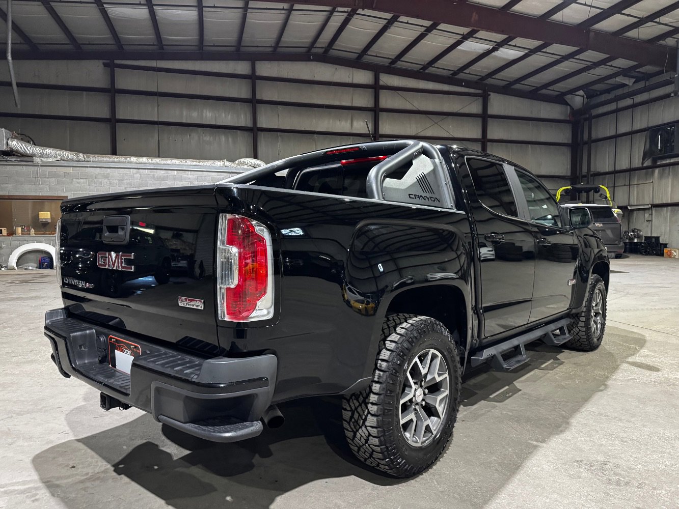 Used 2018 GMC Canyon All Terrain w/ All Terrain X Package AWD/4WD image 5