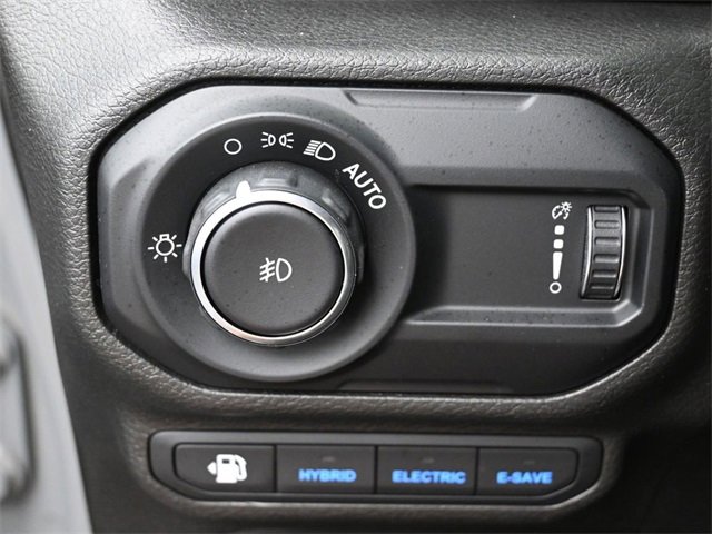 Used 2023 Jeep Wrangler Unlimited Sahara image 13