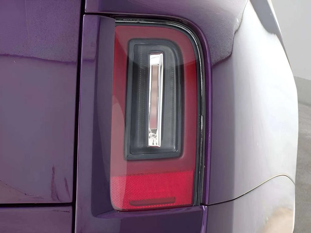 Certified 2025 Rolls-Royce Cullinan AWD/4WD image 26