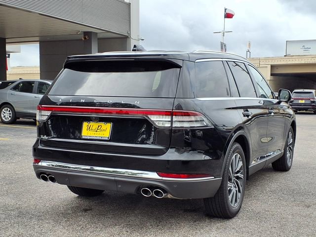 New 2026 Lincoln Aviator 2WD image 2