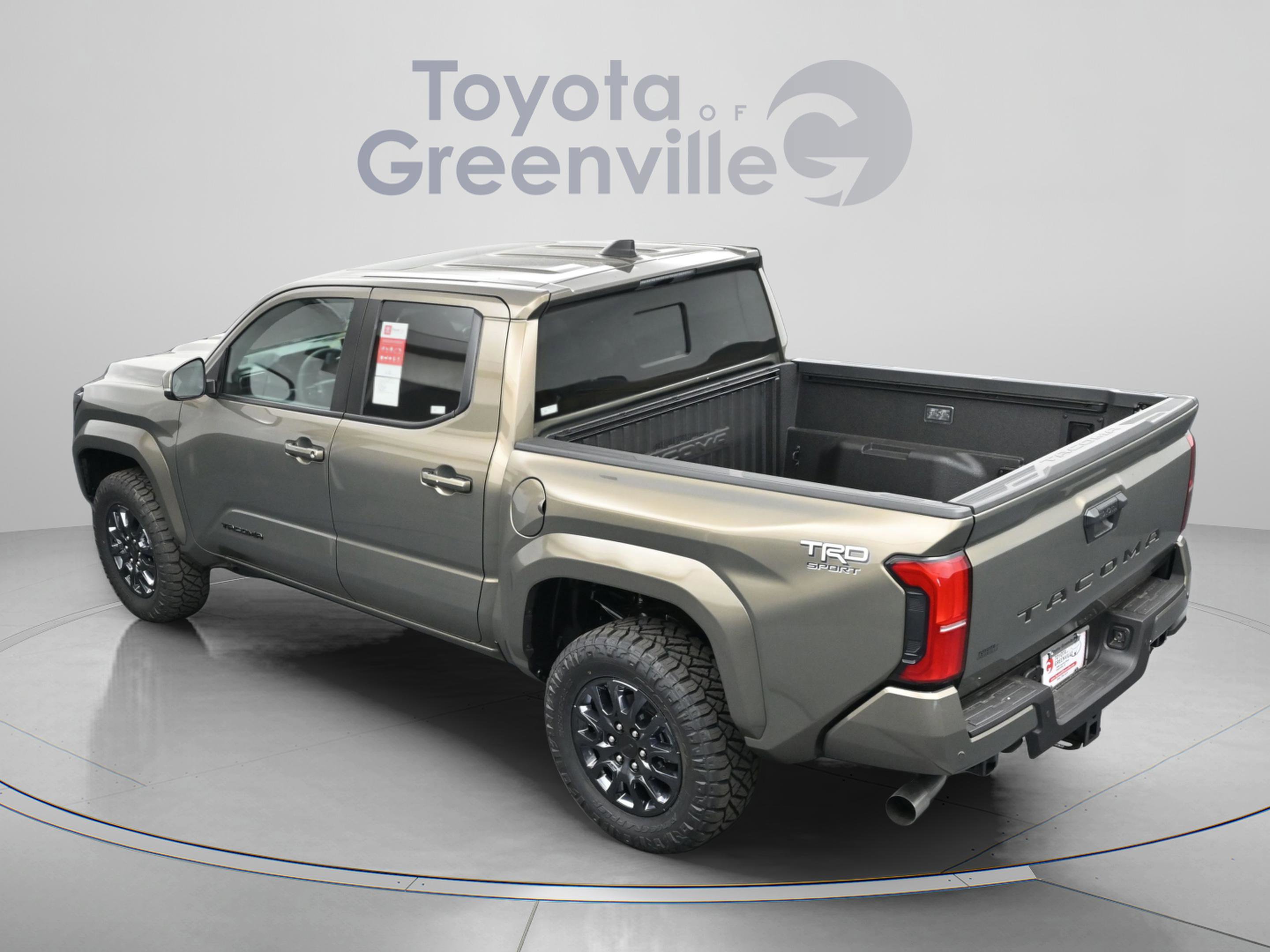 Used 2025 Toyota Tacoma TRD Sport w/ TRD Sport Upgrade Package RWD image 7