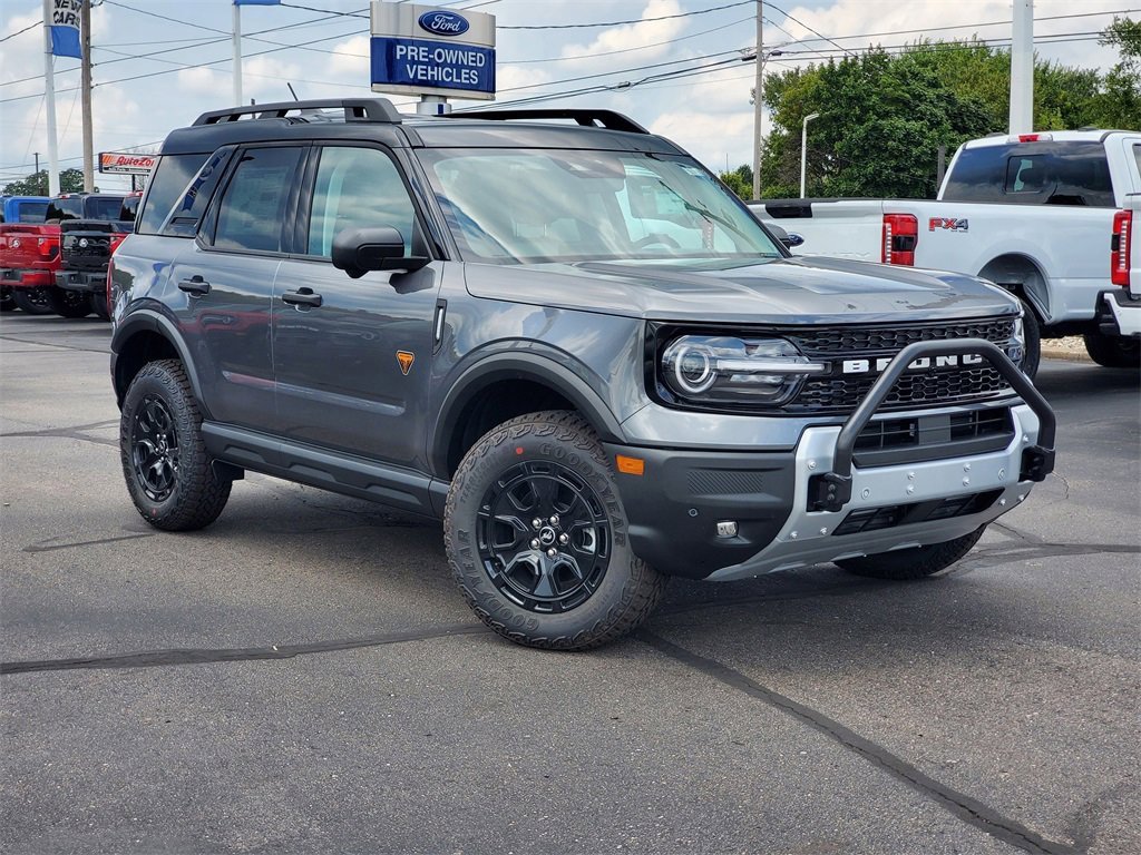 Used 2025 Ford Bronco Sport Badlands w/ Sasquatch Badlands Package image 2
