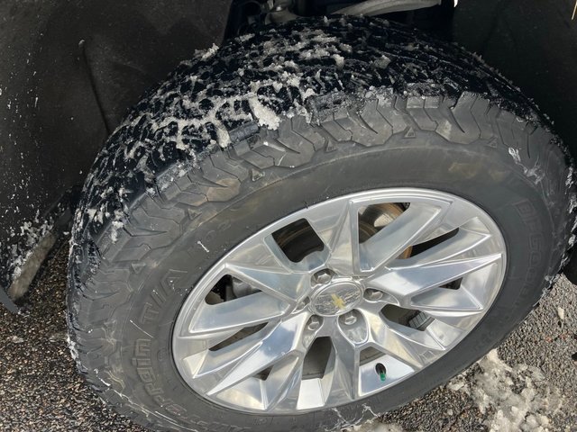 Used 2019 Chevrolet Silverado 1500 LTZ image 7