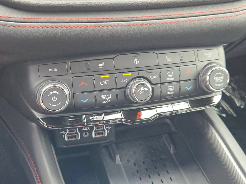 New 2026 Dodge Durango GT w/ Blacktop Package AWD/4WD image 33