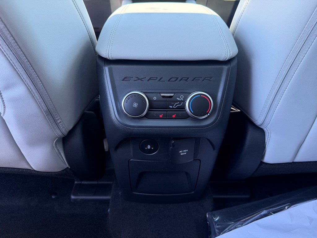 New 2027 Ford Explorer Platinum AWD/4WD image 17