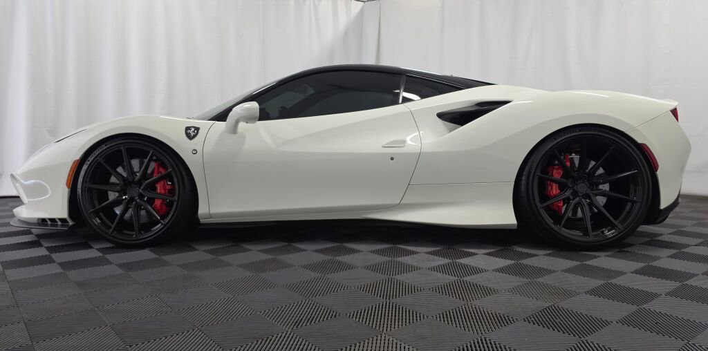 Used 2022 Ferrari F8 Tributo RWD image 4