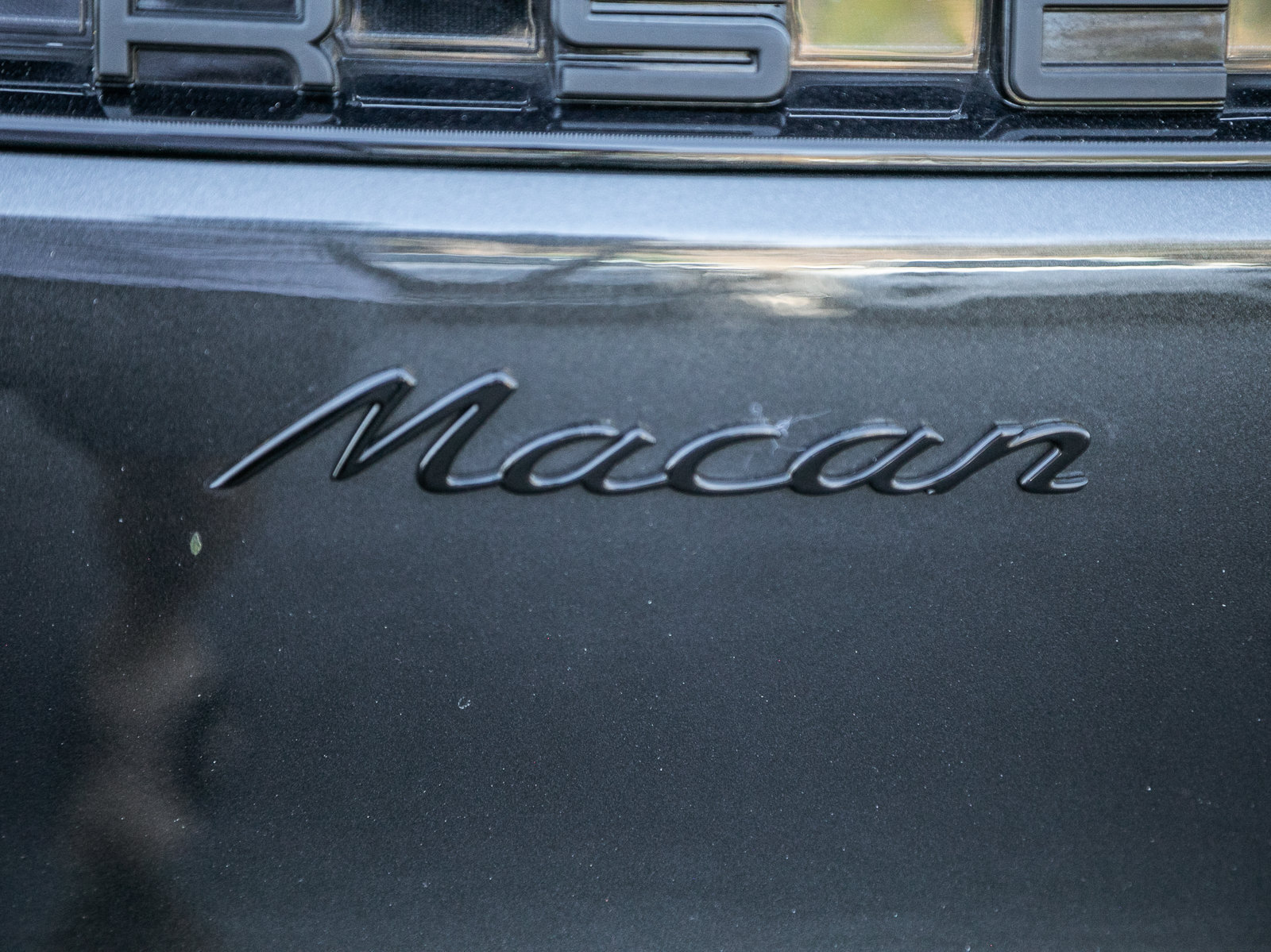 Certified 2023 Porsche Macan AWD/4WD image 25