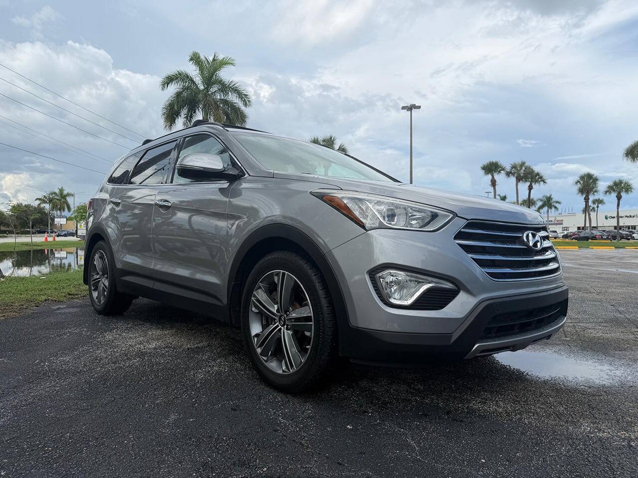 Used 2015 Hyundai Santa Fe GLS w/ Option Group 02 FWD image 5
