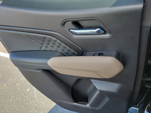 Used 2023 GMC Canyon Denali image 17