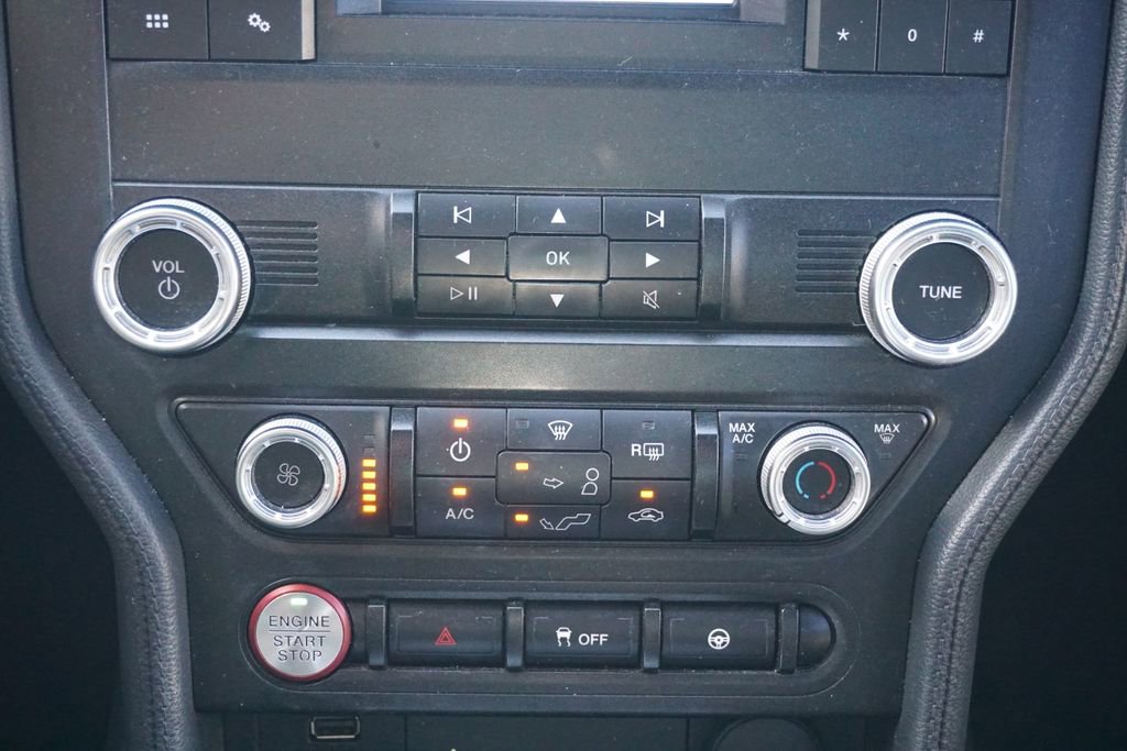 Used 2019 Ford Mustang Coupe w/ Ecoboost Performance Package image 22