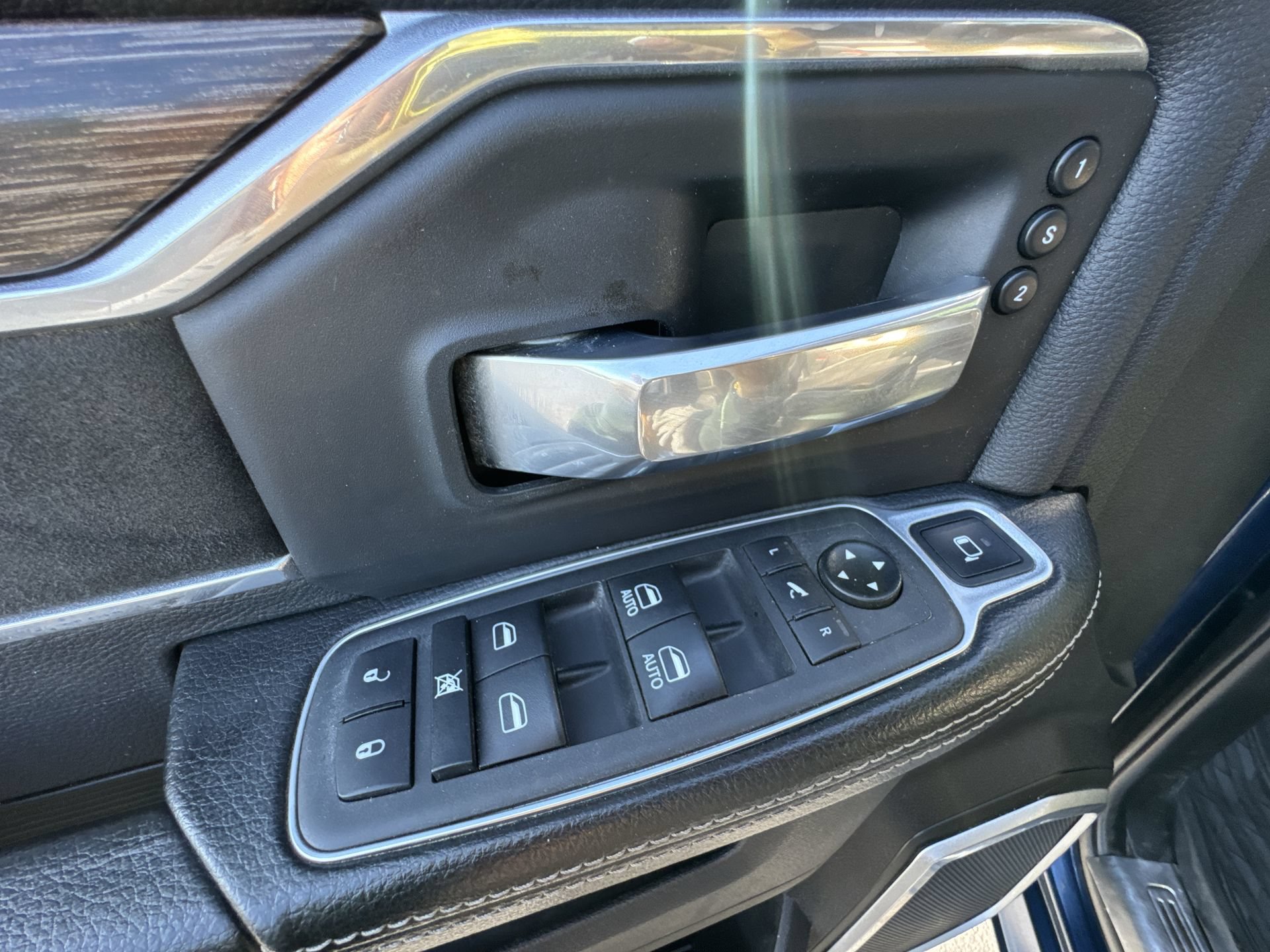 Used 2021 RAM 2500 Laramie AWD/4WD image 13