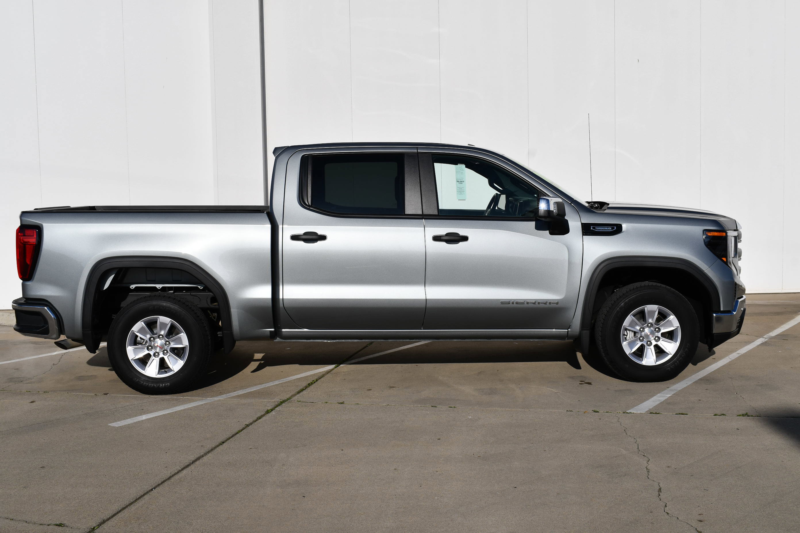 Used 2026 GMC Sierra 1500 Pro w/ Pro Value Package image 5