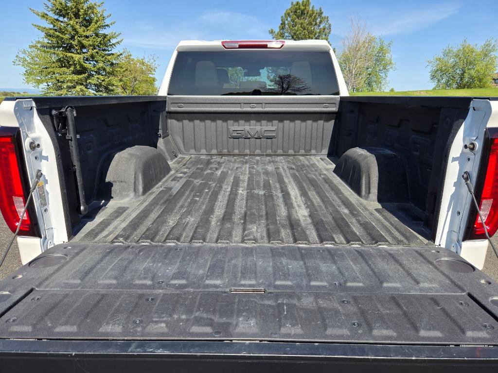 Used 2024 GMC Sierra 1500 SLT image 8