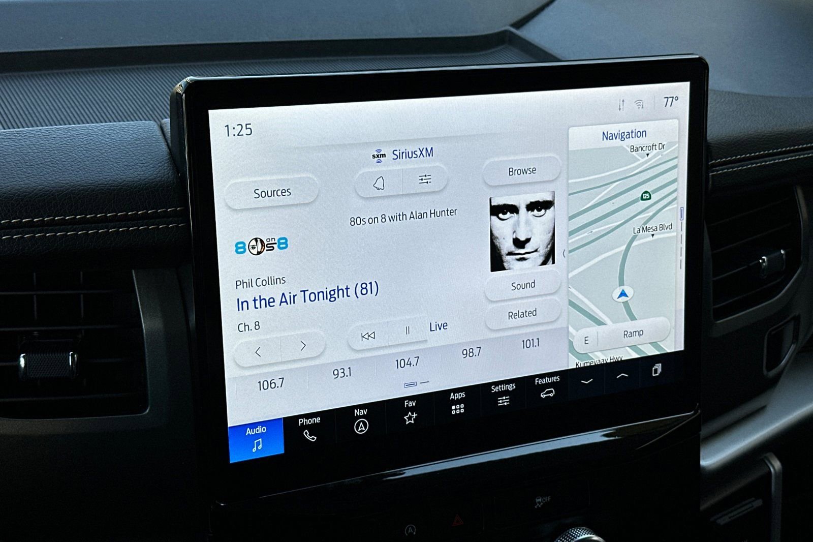 Used 2024 Ford Expedition Max XLT image 18