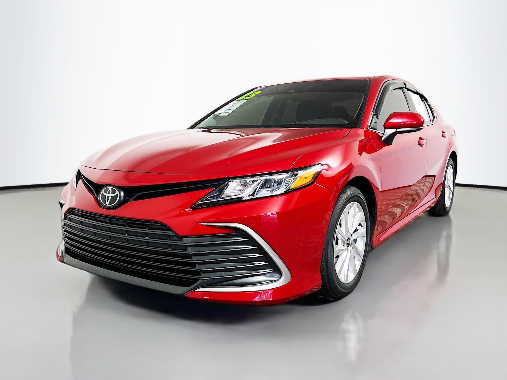 Used 2023 Toyota Camry LE image 10
