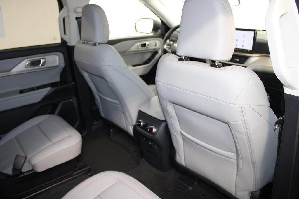 New 2026 Ford Explorer Active w/ Active Comfort Package image 33