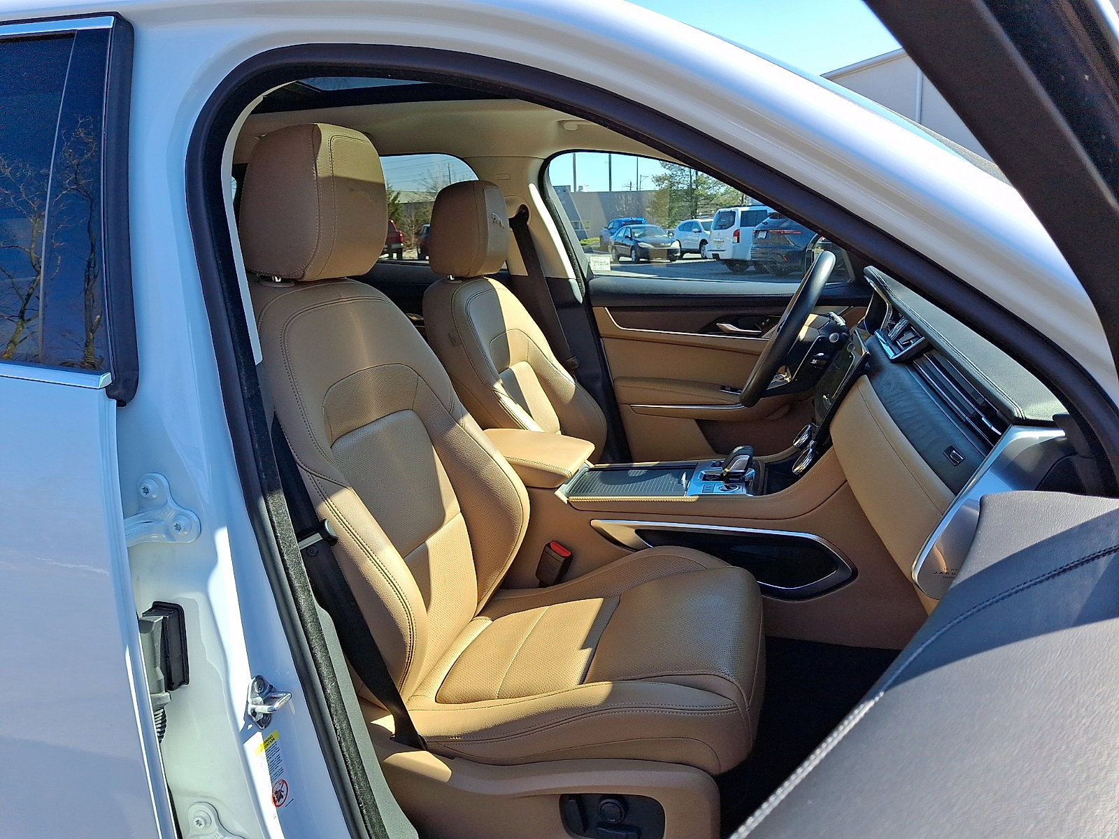 Used 2023 Jaguar F-PACE S image 3