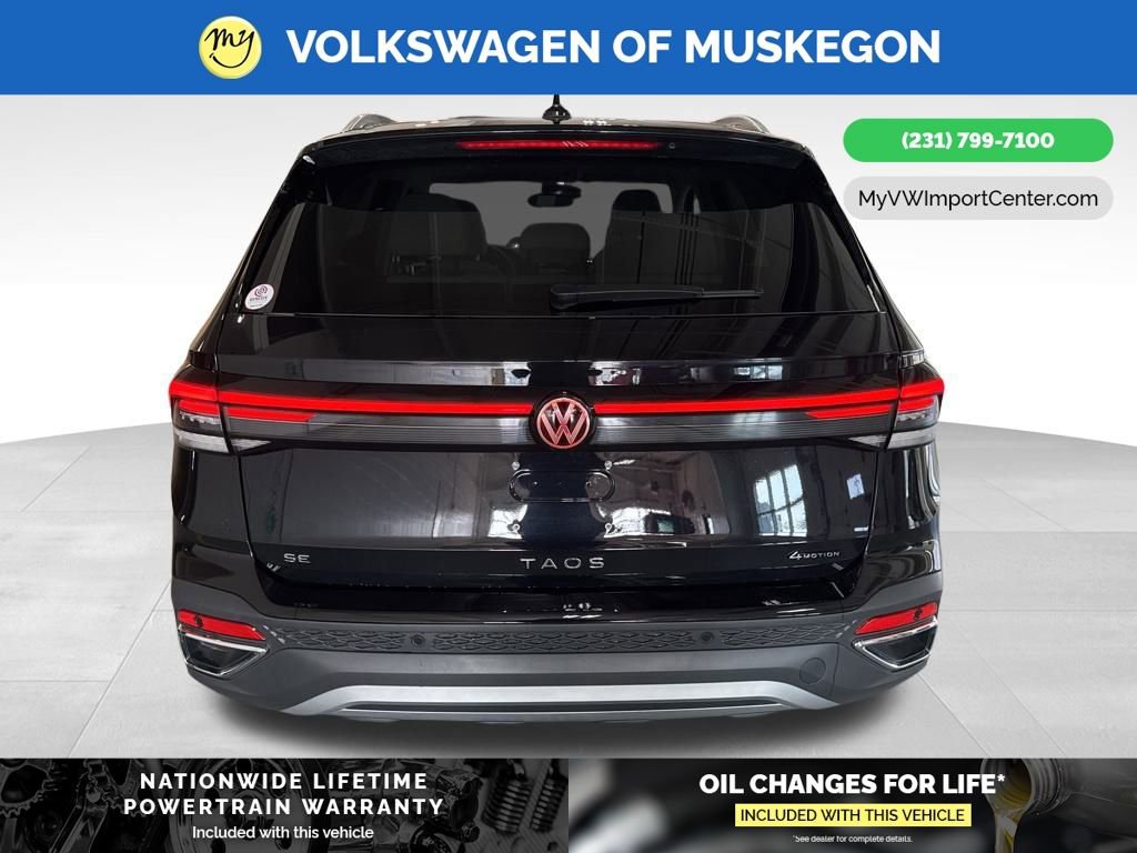 New 2026 Volkswagen Taos SE image 6