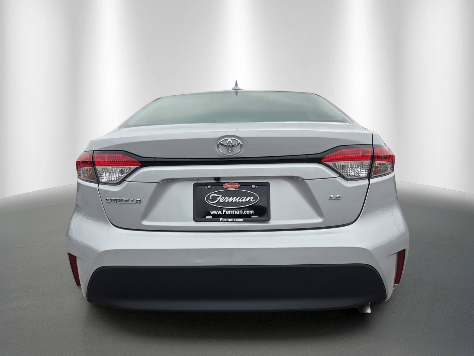 Used 2024 Toyota Corolla LE FWD image 6