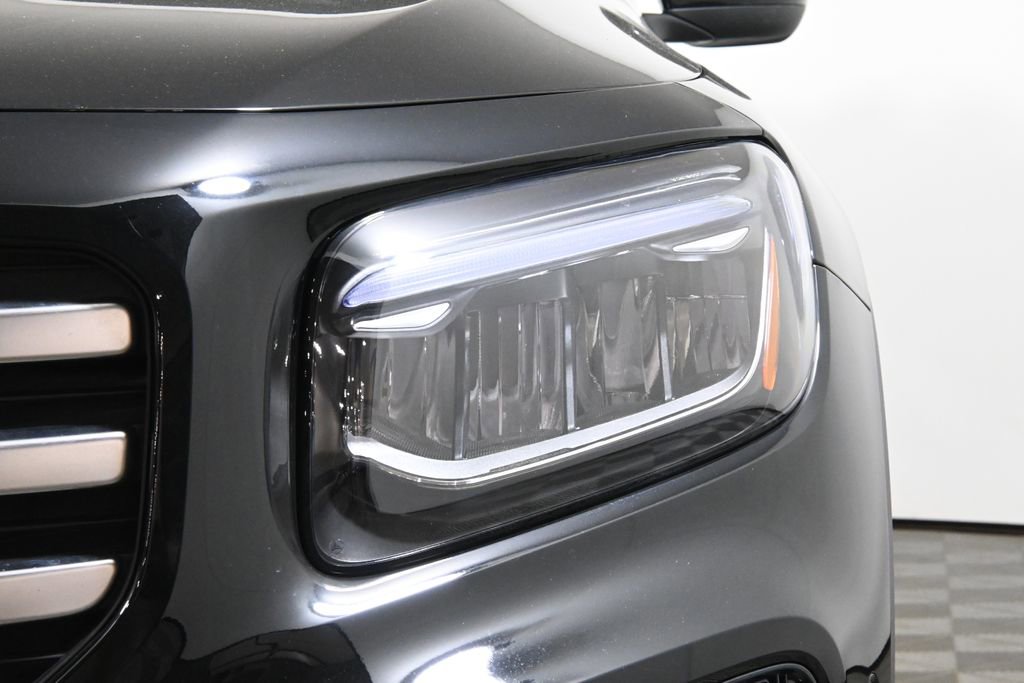 Certified 2026 Mercedes-Benz GLB 250 4MATIC image 11