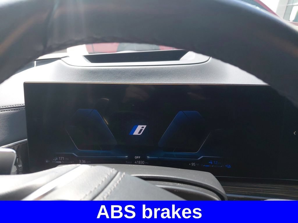 Used 2025 BMW X5 xDrive50e AWD/4WD image 27